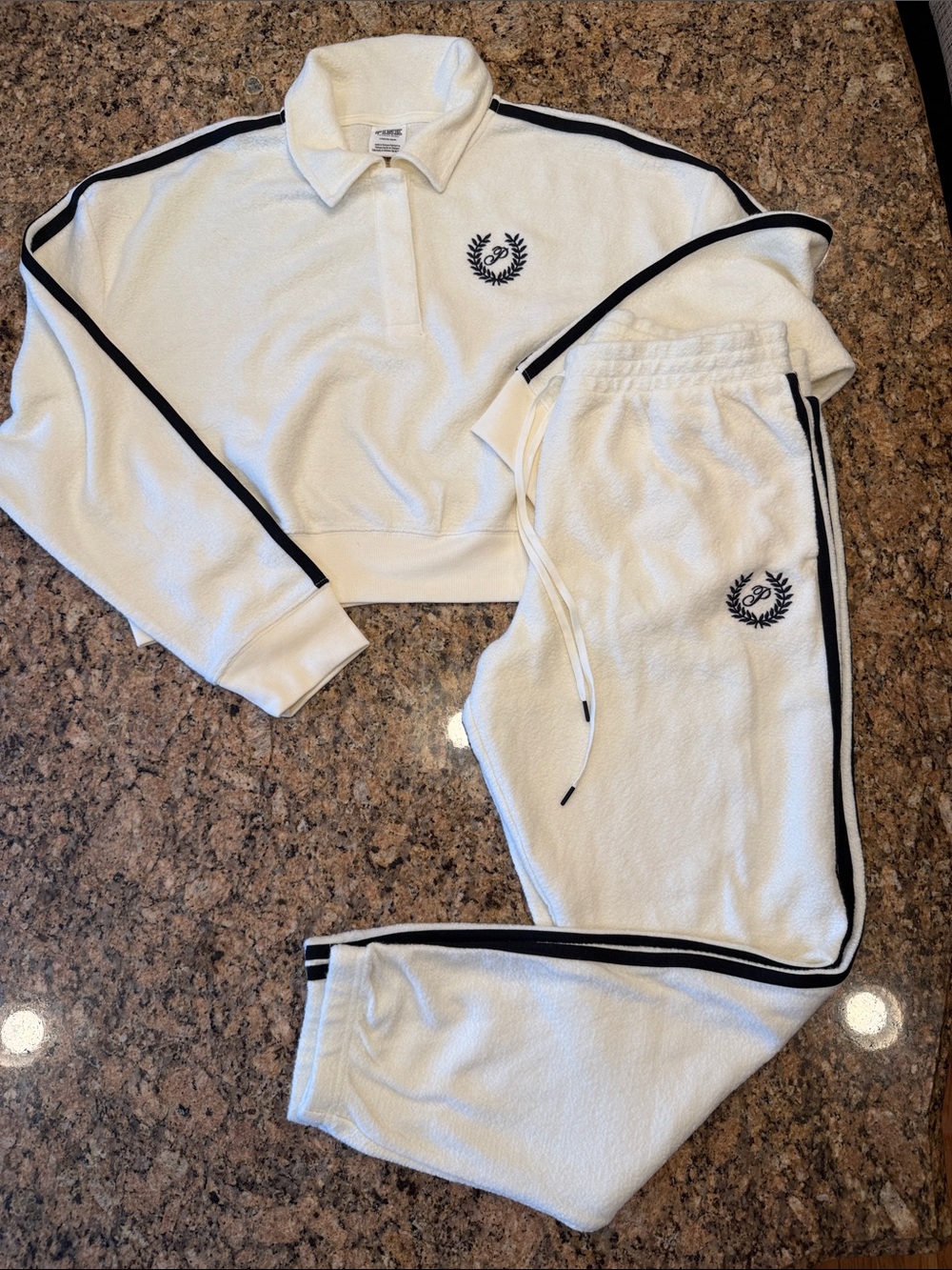 NWT Victoria's Secret PINK White Terry Sweatpants & Polo Sweatshirt Size Large